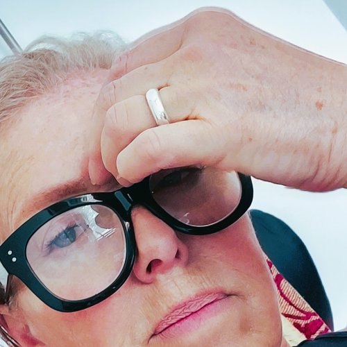 Biomagnetism, Reflexology, Reiki and EFT Tapping with  Susan Saloom Therapist at The Hale Clinic Harley Street London W1 and Shooters Hill London SE18